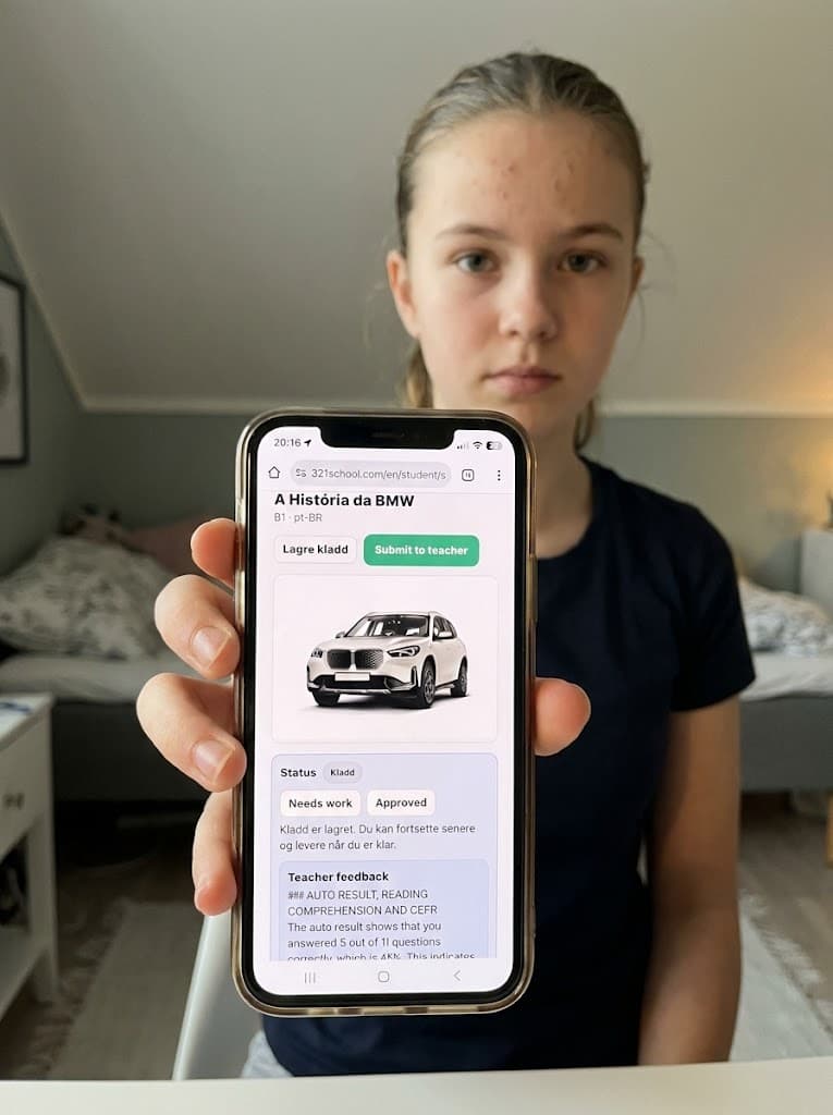 Elev lærer språk med tekst, lyd og oversettelse